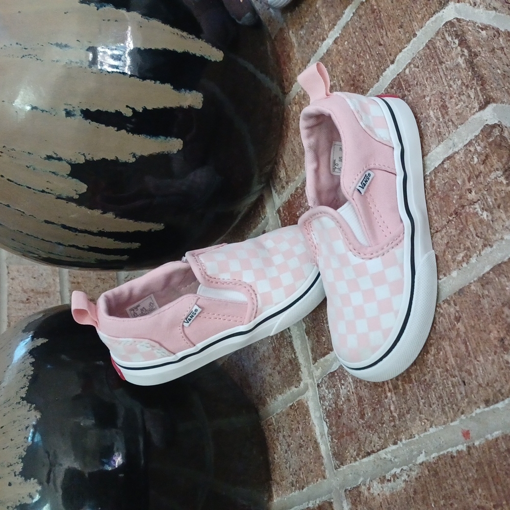 Size 7 toddler slip on vans
